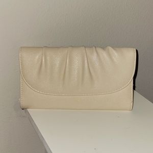 Cream Clutch